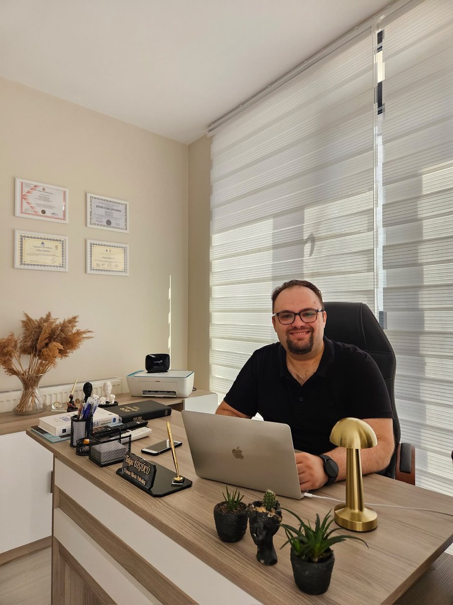 Uzman Klinik Psikolog Tolga Özgücü